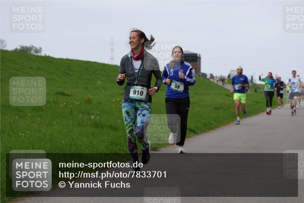 04.05.2025 - 8. Wedeler Halbmarathon Yannick Fuchs http://msf.ph/oto/7833701 04.05.2025 11:21:58 Laufen 910, 58 meine-sportfotos.de