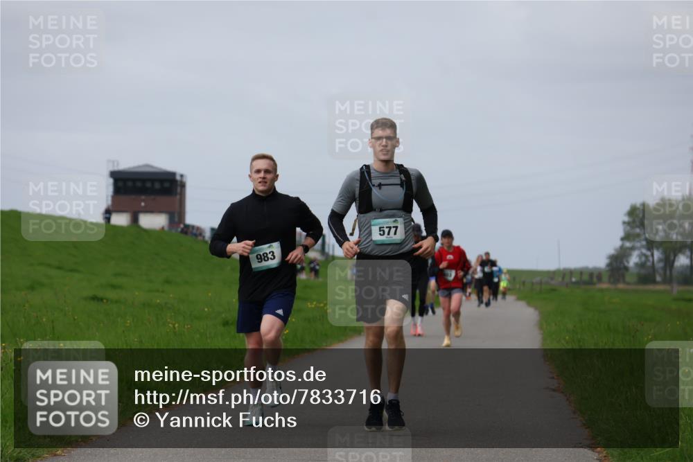 04.05.2025 - 8. Wedeler Halbmarathon Yannick Fuchs http://msf.ph/oto/7833716 04.05.2025 11:42:48 Laufen 577, 983 meine-sportfotos.de
