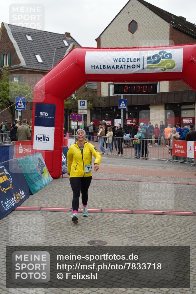 04.05.2025 - 8. Wedeler Halbmarathon Felixshl http://msf.ph/oto/7833718 04.05.2025 12:16:59 Ziel 716 meine-sportfotos.de
