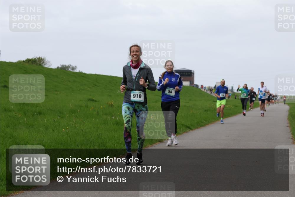 04.05.2025 - 8. Wedeler Halbmarathon Yannick Fuchs http://msf.ph/oto/7833721 04.05.2025 11:21:59 Laufen 910, 58 meine-sportfotos.de