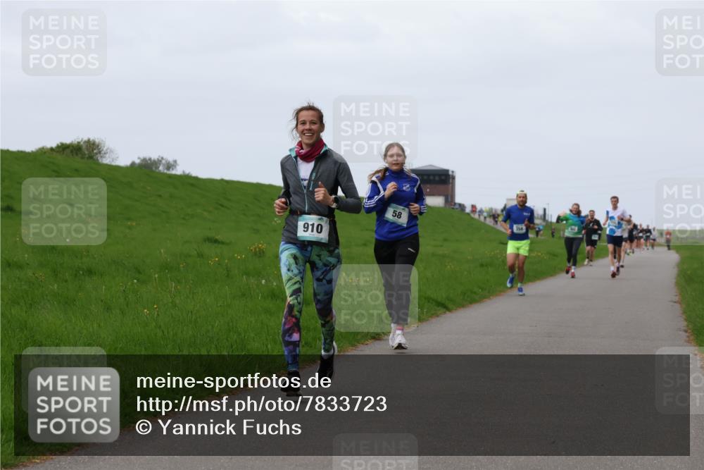 04.05.2025 - 8. Wedeler Halbmarathon Yannick Fuchs http://msf.ph/oto/7833723 04.05.2025 11:21:59 Laufen 910, 58, 356 meine-sportfotos.de