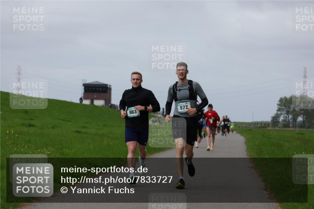 04.05.2025 - 8. Wedeler Halbmarathon Yannick Fuchs http://msf.ph/oto/7833727 04.05.2025 11:42:48 Laufen 983, 577 meine-sportfotos.de