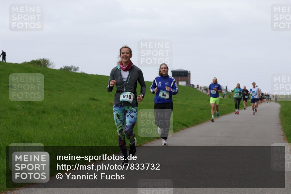 04.05.2025 - 8. Wedeler Halbmarathon Yannick Fuchs http://msf.ph/oto/7833732 04.05.2025 11:21:59 Laufen 910, 58 meine-sportfotos.de