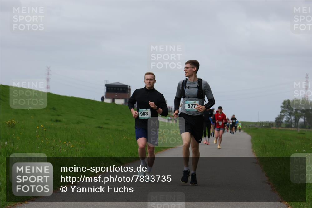 04.05.2025 - 8. Wedeler Halbmarathon Yannick Fuchs http://msf.ph/oto/7833735 04.05.2025 11:42:49 Laufen 4, 983, 577 meine-sportfotos.de