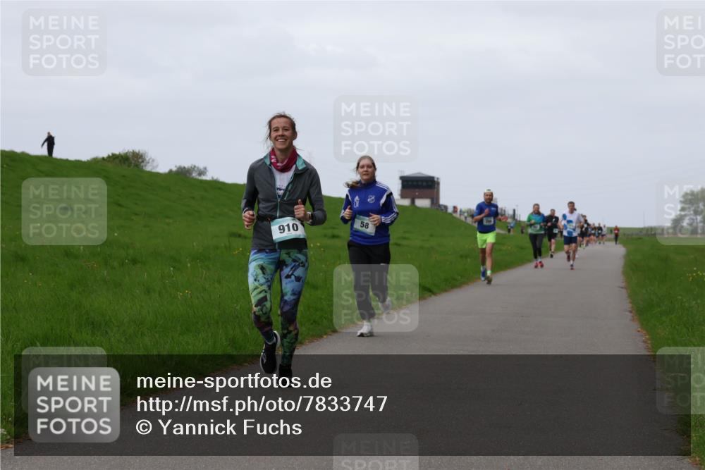 04.05.2025 - 8. Wedeler Halbmarathon Yannick Fuchs http://msf.ph/oto/7833747 04.05.2025 11:21:59 Laufen 910, 58 meine-sportfotos.de