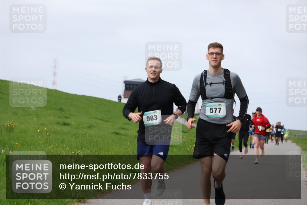 04.05.2025 - 8. Wedeler Halbmarathon Yannick Fuchs http://msf.ph/oto/7833755 04.05.2025 11:42:50 Laufen 983, 577 meine-sportfotos.de