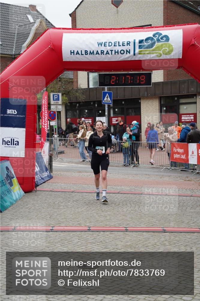 04.05.2025 - 8. Wedeler Halbmarathon Felixshl http://msf.ph/oto/7833769 04.05.2025 12:17:17 Ziel 439 meine-sportfotos.de