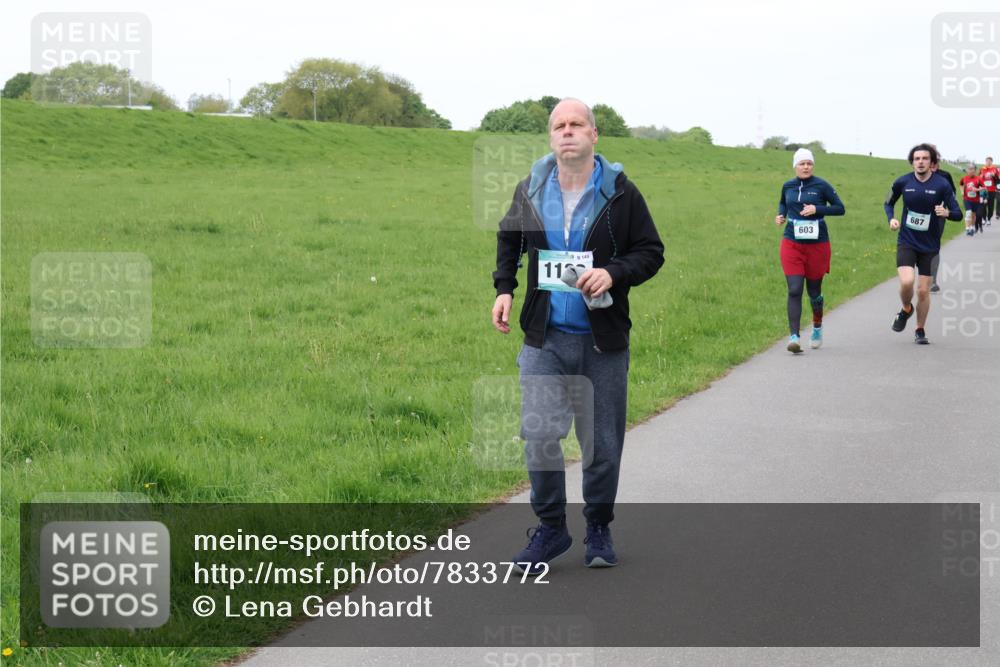 04.05.2025 - 8. Wedeler Halbmarathon Lena Gebhardt http://msf.ph/oto/7833772 04.05.2025 11:23:03 Laufen 149, 1132, 603, 687 meine-sportfotos.de