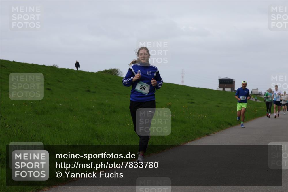 04.05.2025 - 8. Wedeler Halbmarathon Yannick Fuchs http://msf.ph/oto/7833780 04.05.2025 11:22:02 Laufen 58, 356 meine-sportfotos.de