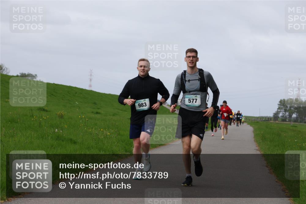 04.05.2025 - 8. Wedeler Halbmarathon Yannick Fuchs http://msf.ph/oto/7833789 04.05.2025 11:42:50 Laufen 983, 577 meine-sportfotos.de