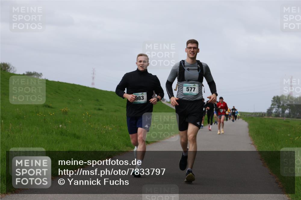 04.05.2025 - 8. Wedeler Halbmarathon Yannick Fuchs http://msf.ph/oto/7833797 04.05.2025 11:42:51 Laufen 983, 577 meine-sportfotos.de