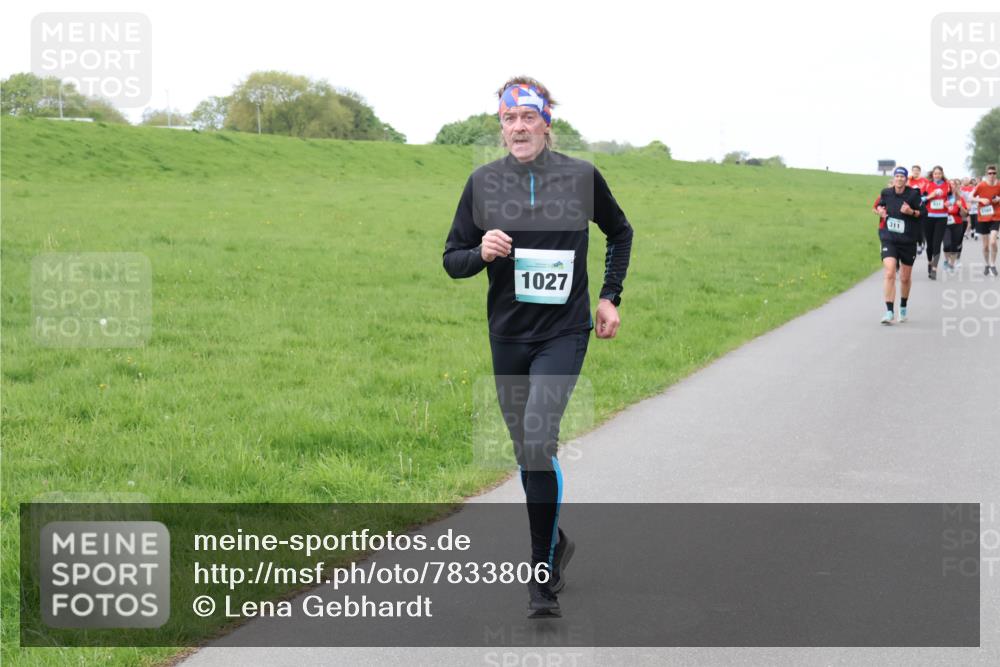 04.05.2025 - 8. Wedeler Halbmarathon Lena Gebhardt http://msf.ph/oto/7833806 04.05.2025 11:23:08 Laufen 1027, 311 meine-sportfotos.de