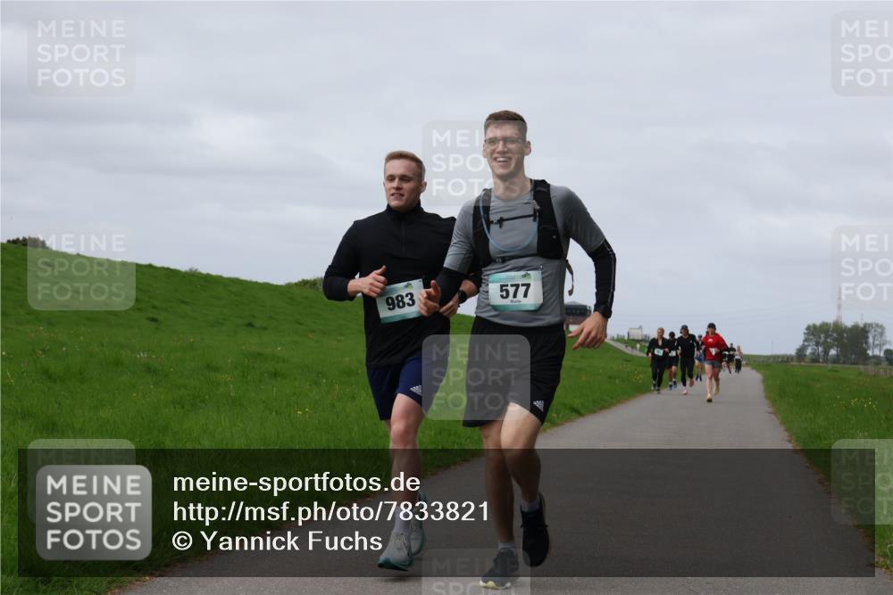 04.05.2025 - 8. Wedeler Halbmarathon Yannick Fuchs http://msf.ph/oto/7833821 04.05.2025 11:42:53 Laufen 983, 577 meine-sportfotos.de