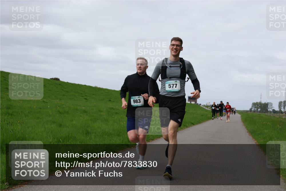 04.05.2025 - 8. Wedeler Halbmarathon Yannick Fuchs http://msf.ph/oto/7833830 04.05.2025 11:42:53 Laufen 983, 577 meine-sportfotos.de