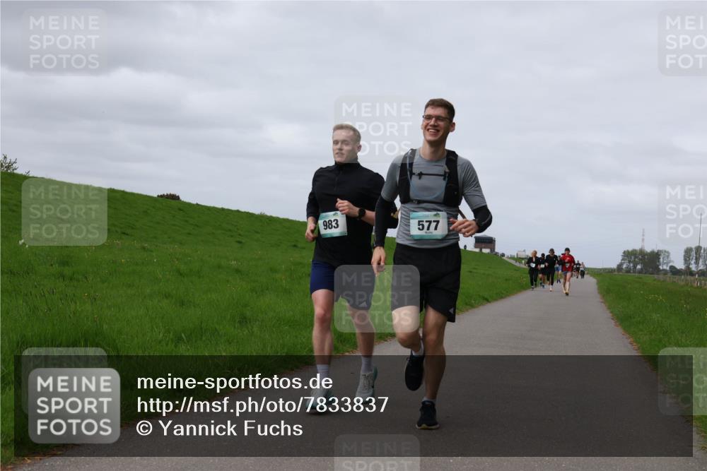 04.05.2025 - 8. Wedeler Halbmarathon Yannick Fuchs http://msf.ph/oto/7833837 04.05.2025 11:42:53 Laufen 983, 577 meine-sportfotos.de