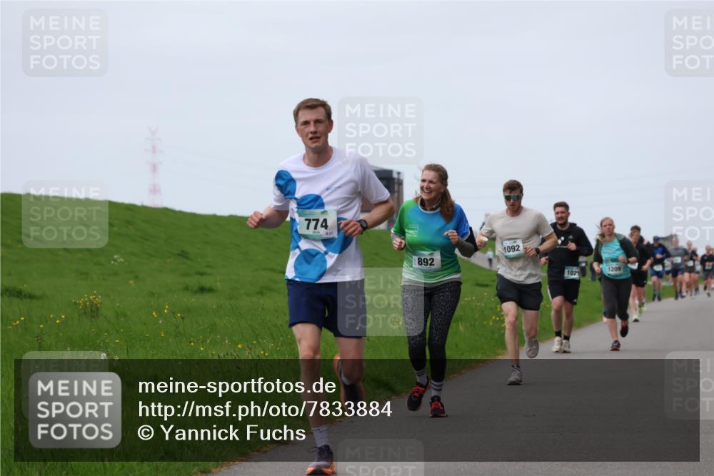 04.05.2025 - 8. Wedeler Halbmarathon Yannick Fuchs http://msf.ph/oto/7833884 04.05.2025 11:22:10 Laufen 774, 8, 21, 892, 1092, 102, 1209 meine-sportfotos.de