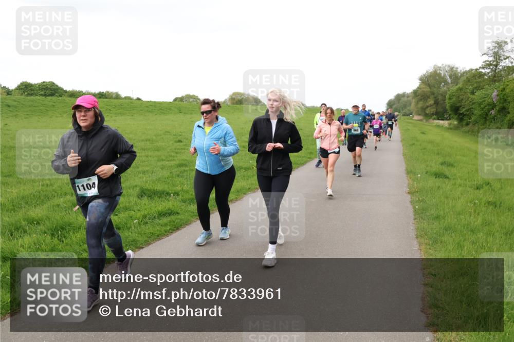 04.05.2025 - 8. Wedeler Halbmarathon Lena Gebhardt http://msf.ph/oto/7833961 04.05.2025 11:23:27 Laufen 1104, 968 meine-sportfotos.de