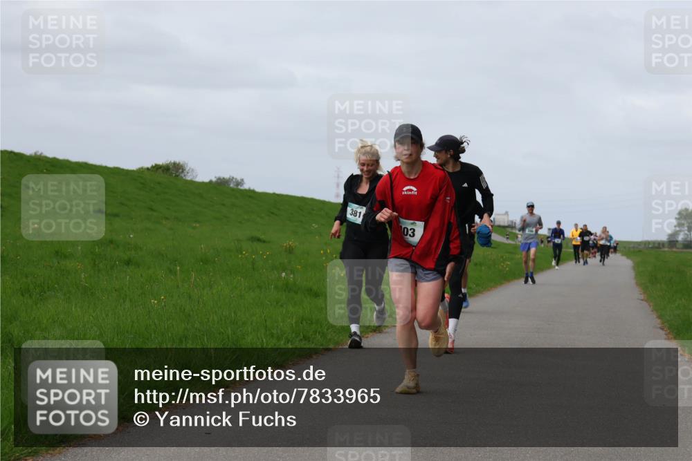 04.05.2025 - 8. Wedeler Halbmarathon Yannick Fuchs http://msf.ph/oto/7833965 04.05.2025 11:43:02 Laufen 381, 03 meine-sportfotos.de