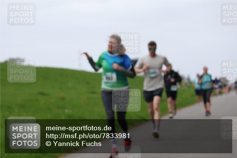 04.05.2025 - 8. Wedeler Halbmarathon Yannick Fuchs http://msf.ph/oto/7833981 04.05.2025 11:22:14 Laufen  meine-sportfotos.de