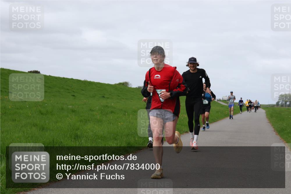 04.05.2025 - 8. Wedeler Halbmarathon Yannick Fuchs http://msf.ph/oto/7834000 04.05.2025 11:43:04 Laufen  meine-sportfotos.de