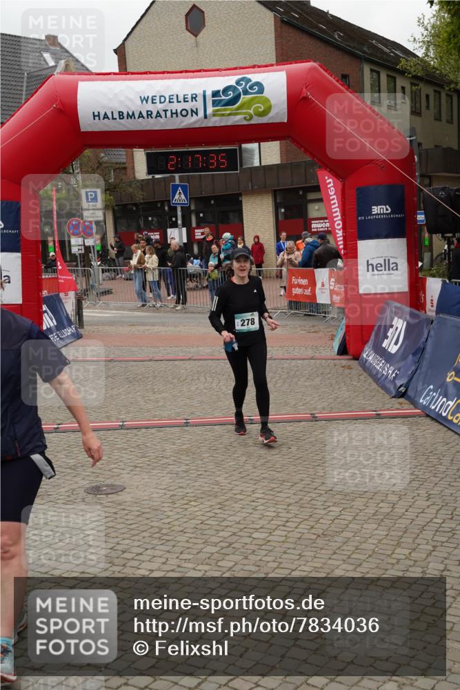 04.05.2025 - 8. Wedeler Halbmarathon Felixshl http://msf.ph/oto/7834036 04.05.2025 12:17:33 Ziel 278, 792 meine-sportfotos.de