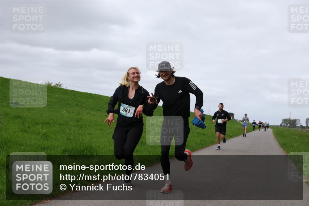 04.05.2025 - 8. Wedeler Halbmarathon Yannick Fuchs http://msf.ph/oto/7834051 04.05.2025 11:43:06 Laufen 381 meine-sportfotos.de