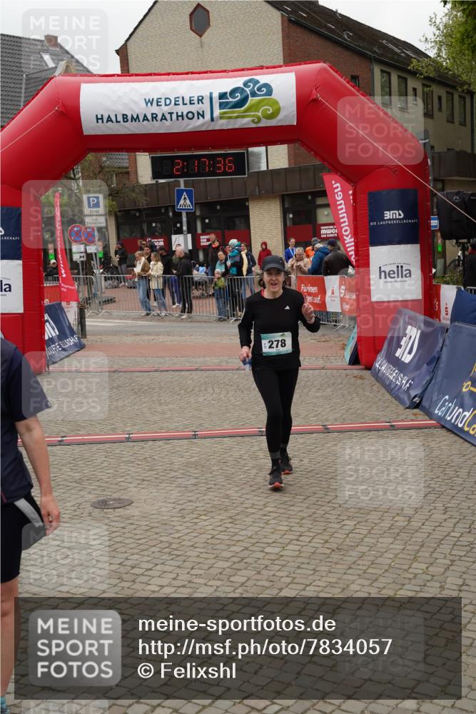 04.05.2025 - 8. Wedeler Halbmarathon Felixshl http://msf.ph/oto/7834057 04.05.2025 12:17:34 Ziel 278, 792 meine-sportfotos.de