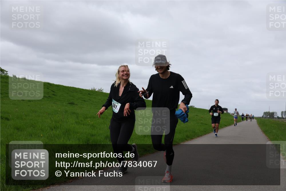 04.05.2025 - 8. Wedeler Halbmarathon Yannick Fuchs http://msf.ph/oto/7834067 04.05.2025 11:43:06 Laufen 381 meine-sportfotos.de