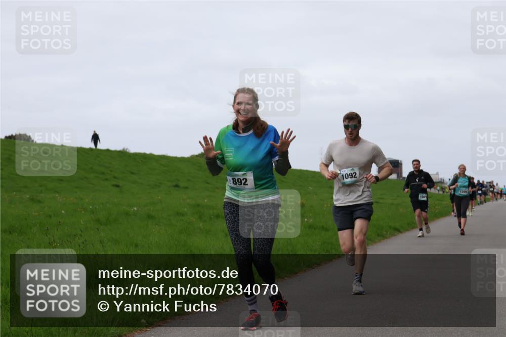 04.05.2025 - 8. Wedeler Halbmarathon Yannick Fuchs http://msf.ph/oto/7834070 04.05.2025 11:22:16 Laufen 892, 1092, 102, 1209 meine-sportfotos.de