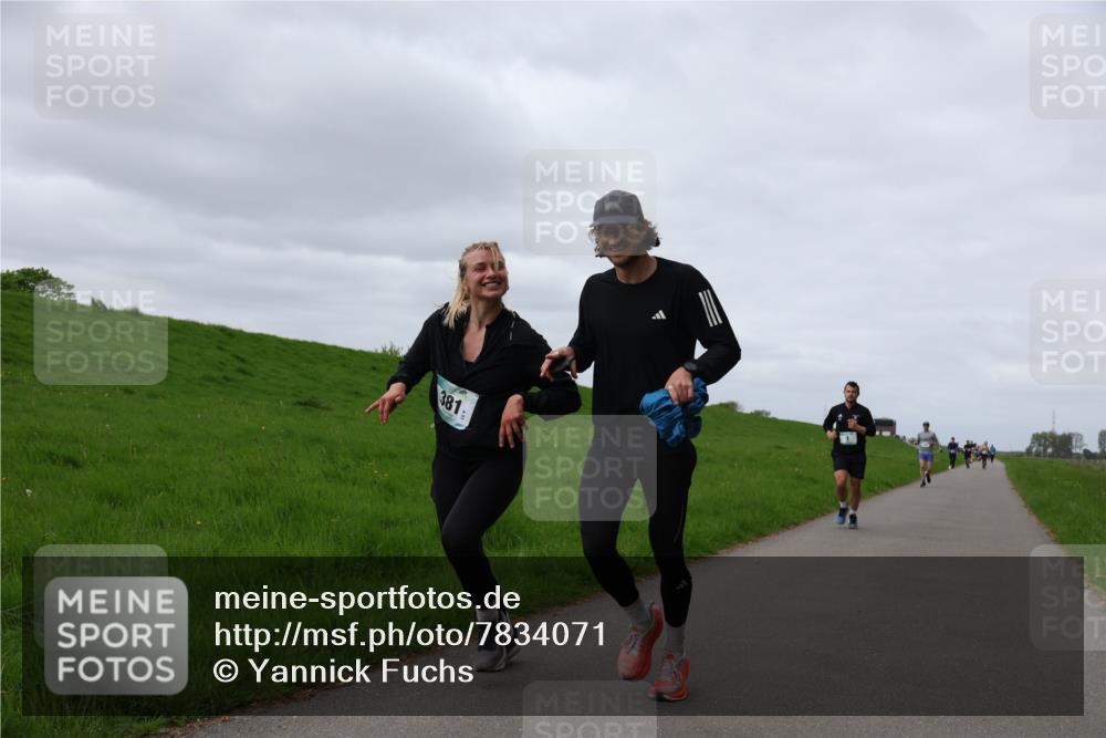 04.05.2025 - 8. Wedeler Halbmarathon Yannick Fuchs http://msf.ph/oto/7834071 04.05.2025 11:43:06 Laufen 381 meine-sportfotos.de
