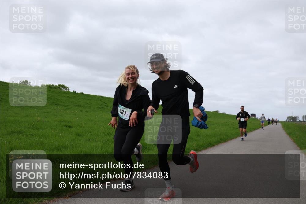 04.05.2025 - 8. Wedeler Halbmarathon Yannick Fuchs http://msf.ph/oto/7834083 04.05.2025 11:43:06 Laufen 381 meine-sportfotos.de