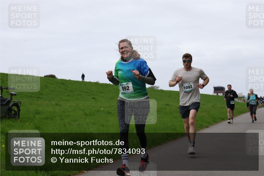 04.05.2025 - 8. Wedeler Halbmarathon Yannick Fuchs http://msf.ph/oto/7834093 04.05.2025 11:22:16 Laufen 892, 1092, 102, 1209 meine-sportfotos.de