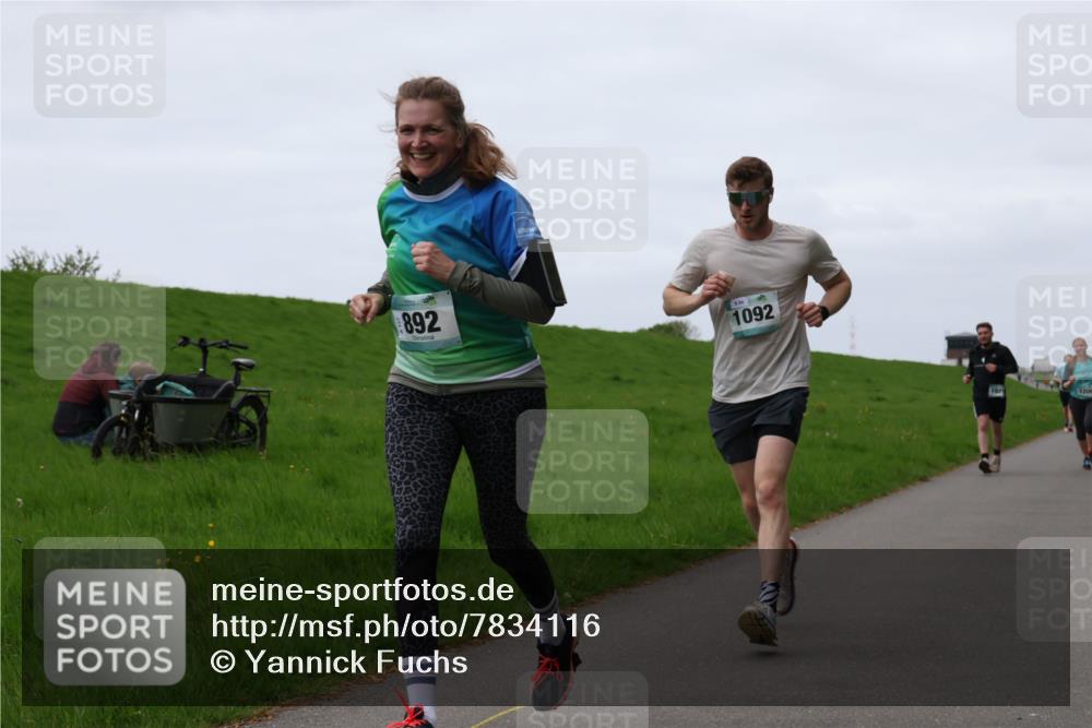 04.05.2025 - 8. Wedeler Halbmarathon Yannick Fuchs http://msf.ph/oto/7834116 04.05.2025 11:22:17 Laufen 892, 1092 meine-sportfotos.de