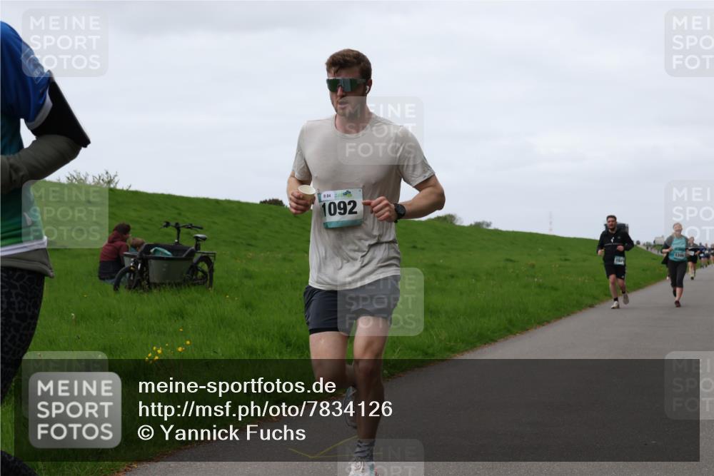 04.05.2025 - 8. Wedeler Halbmarathon Yannick Fuchs http://msf.ph/oto/7834126 04.05.2025 11:22:18 Laufen 884, 8, 1092, 197, 1209 meine-sportfotos.de