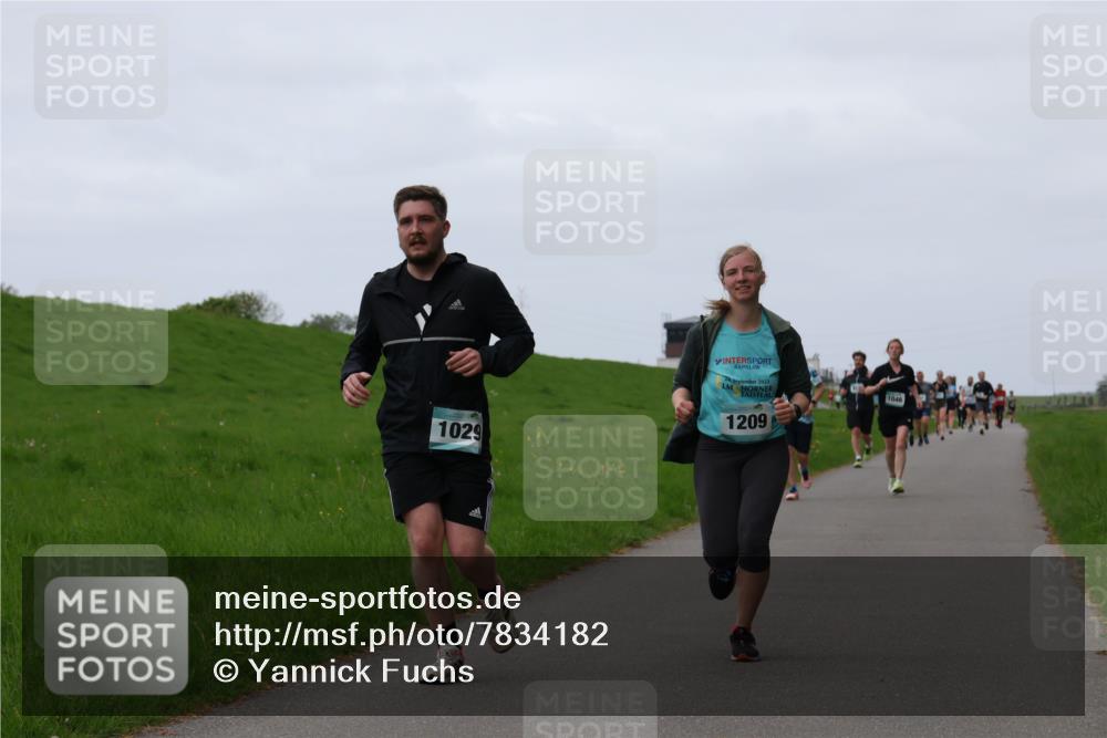 04.05.2025 - 8. Wedeler Halbmarathon Yannick Fuchs http://msf.ph/oto/7834182 04.05.2025 11:22:22 Laufen 1029, 2, 2023, 1209, 1046 meine-sportfotos.de