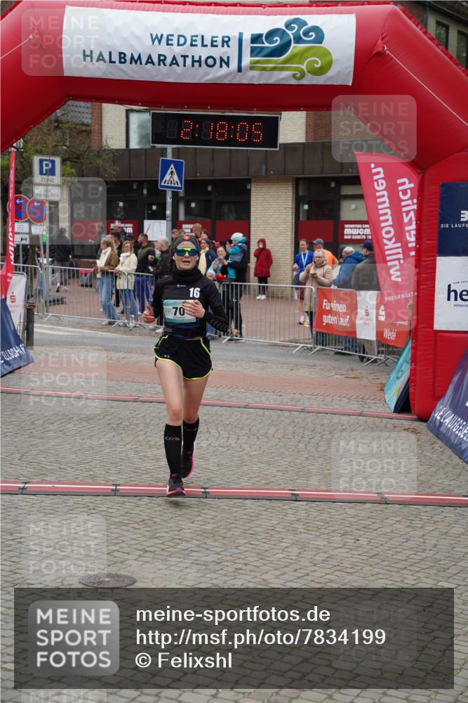 04.05.2025 - 8. Wedeler Halbmarathon Felixshl http://msf.ph/oto/7834199 04.05.2025 12:18:03 Ziel 70 meine-sportfotos.de