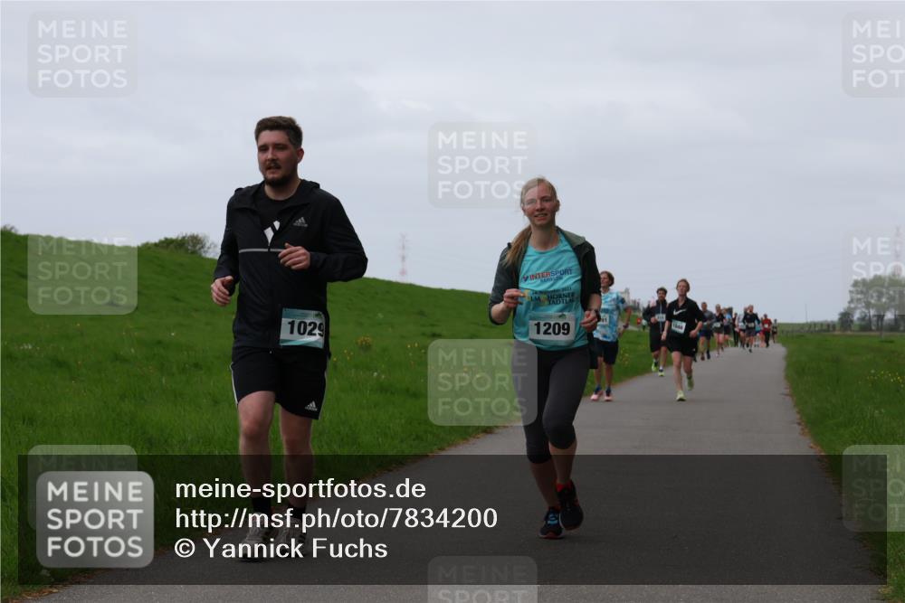 04.05.2025 - 8. Wedeler Halbmarathon Yannick Fuchs http://msf.ph/oto/7834200 04.05.2025 11:22:22 Laufen 1029, 24, 2023, 1209, 1046 meine-sportfotos.de