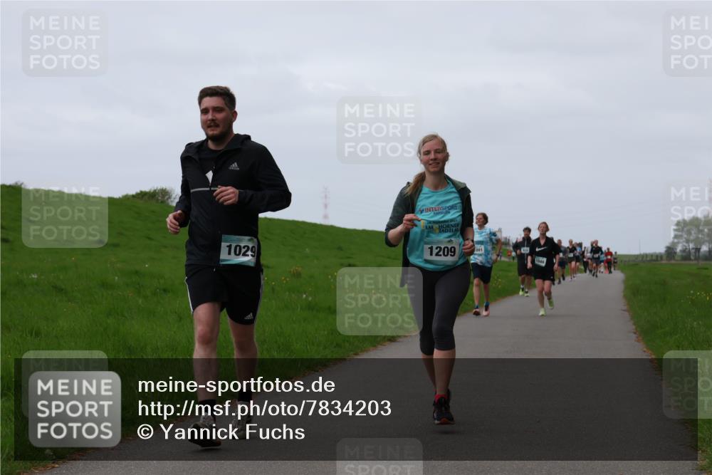 04.05.2025 - 8. Wedeler Halbmarathon Yannick Fuchs http://msf.ph/oto/7834203 04.05.2025 11:22:22 Laufen 1029, 24, 2023, 1209, 091 meine-sportfotos.de