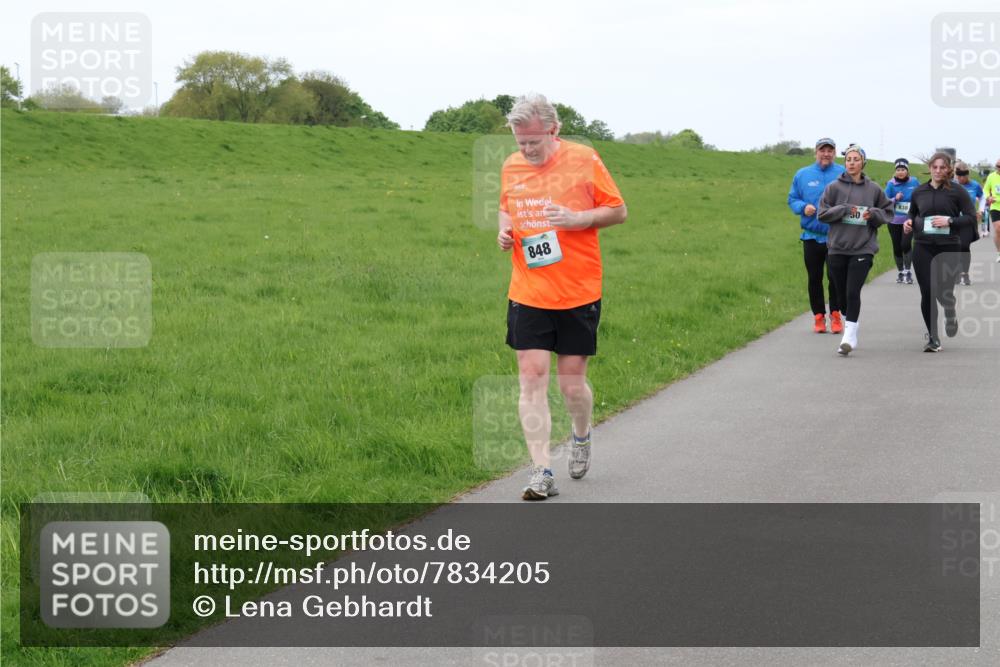 04.05.2025 - 8. Wedeler Halbmarathon Lena Gebhardt http://msf.ph/oto/7834205 04.05.2025 11:23:48 Laufen 848, 50 meine-sportfotos.de