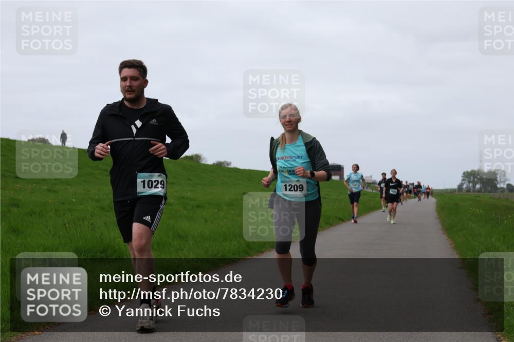 04.05.2025 - 8. Wedeler Halbmarathon Yannick Fuchs http://msf.ph/oto/7834230 04.05.2025 11:22:23 Laufen 1029, 24, 1, 1209 meine-sportfotos.de