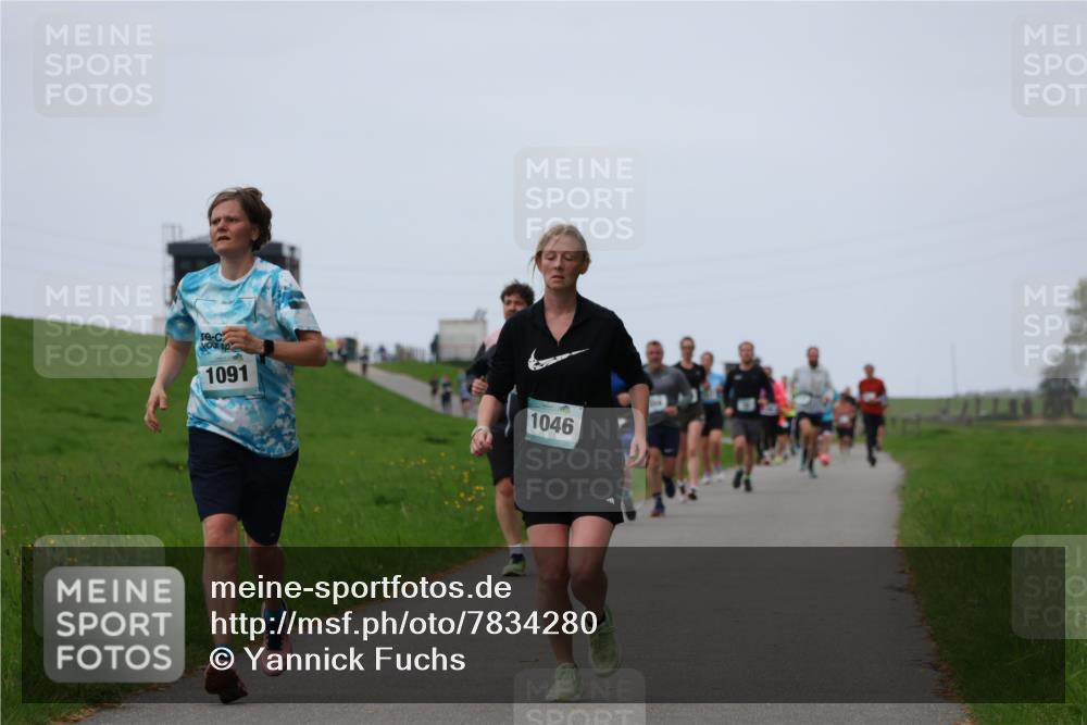 04.05.2025 - 8. Wedeler Halbmarathon Yannick Fuchs http://msf.ph/oto/7834280 04.05.2025 11:22:26 Laufen 1091, 1046 meine-sportfotos.de