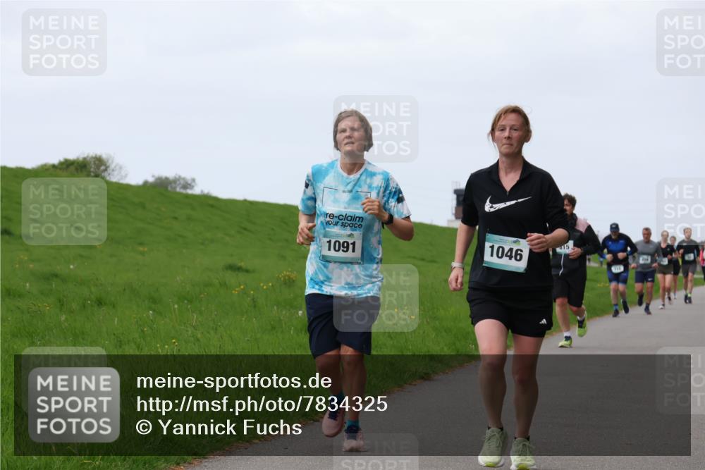 04.05.2025 - 8. Wedeler Halbmarathon Yannick Fuchs http://msf.ph/oto/7834325 04.05.2025 11:22:29 Laufen 1091, 1046, 15 meine-sportfotos.de