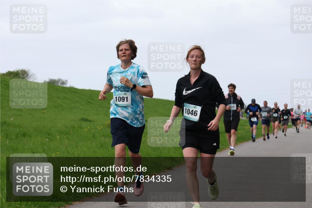 04.05.2025 - 8. Wedeler Halbmarathon Yannick Fuchs http://msf.ph/oto/7834335 04.05.2025 11:22:29 Laufen 1091, 915, 1046 meine-sportfotos.de
