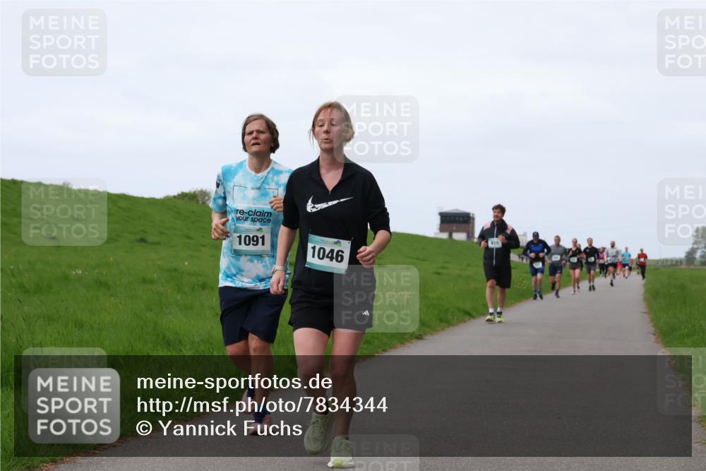 04.05.2025 - 8. Wedeler Halbmarathon Yannick Fuchs http://msf.ph/oto/7834344 04.05.2025 11:22:30 Laufen 1091, 1046, 815 meine-sportfotos.de