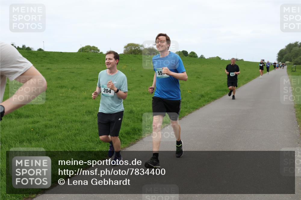 04.05.2025 - 8. Wedeler Halbmarathon Lena Gebhardt http://msf.ph/oto/7834400 04.05.2025 11:24:17 Laufen 204, 55 meine-sportfotos.de