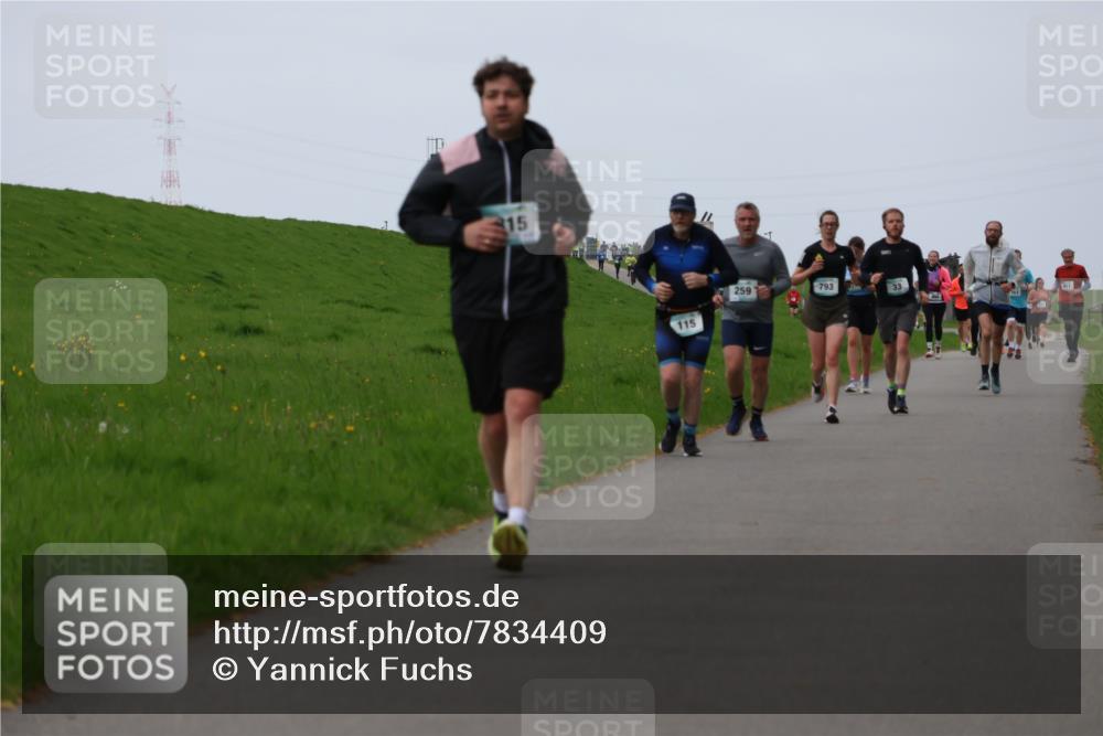 04.05.2025 - 8. Wedeler Halbmarathon Yannick Fuchs http://msf.ph/oto/7834409 04.05.2025 11:22:33 Laufen 815, 115, 259, 793 meine-sportfotos.de