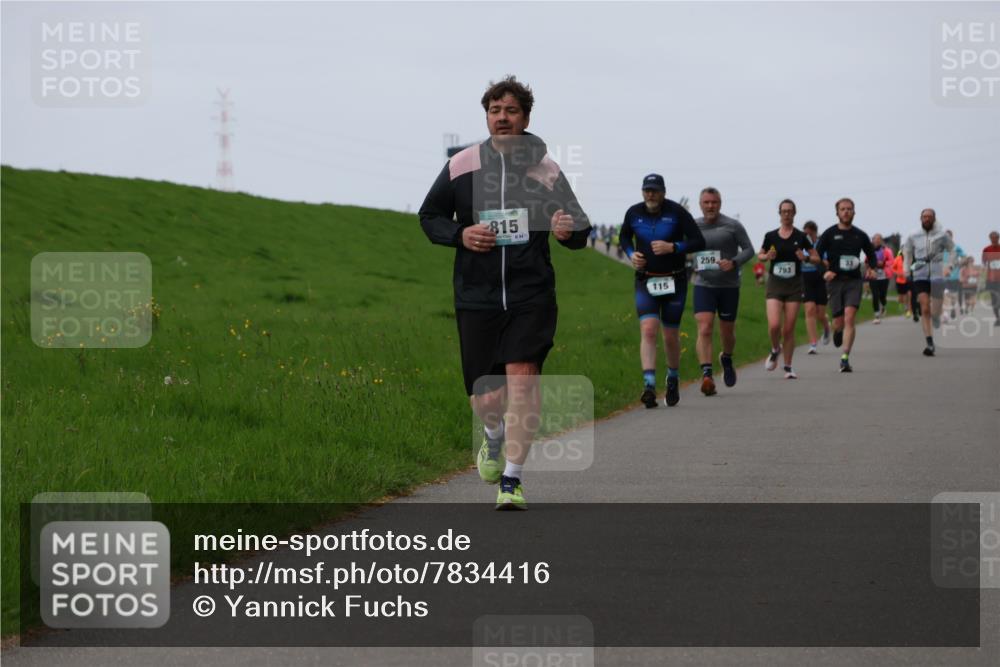 04.05.2025 - 8. Wedeler Halbmarathon Yannick Fuchs http://msf.ph/oto/7834416 04.05.2025 11:22:33 Laufen 815, 894, 115, 259, 793 meine-sportfotos.de