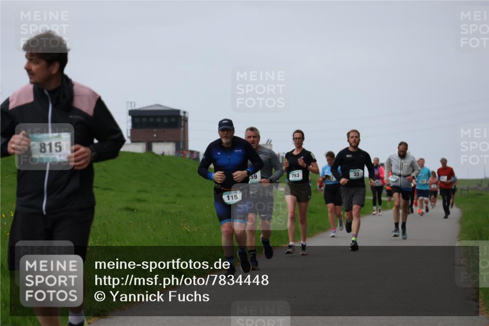 04.05.2025 - 8. Wedeler Halbmarathon Yannick Fuchs http://msf.ph/oto/7834448 04.05.2025 11:22:35 Laufen 815, 115, 59, 793, 33 meine-sportfotos.de