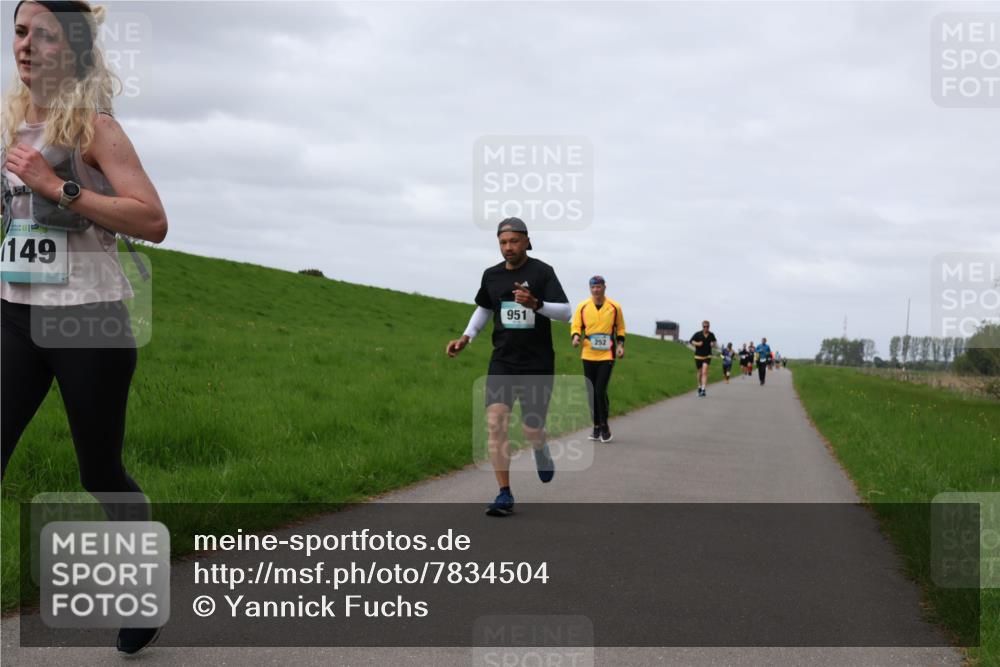 04.05.2025 - 8. Wedeler Halbmarathon Yannick Fuchs http://msf.ph/oto/7834504 04.05.2025 11:43:28 Laufen 149, 951, 252 meine-sportfotos.de