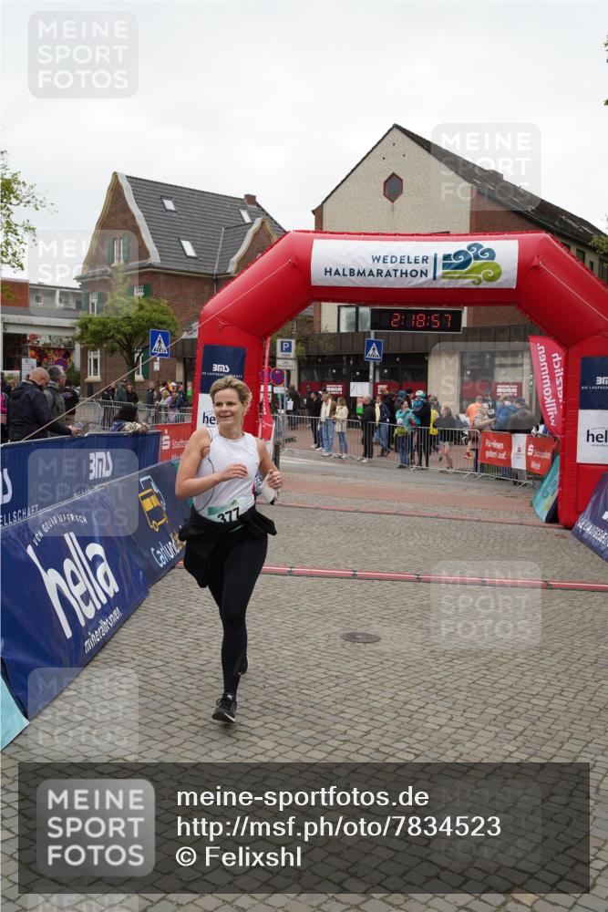 04.05.2025 - 8. Wedeler Halbmarathon Felixshl http://msf.ph/oto/7834523 04.05.2025 12:18:55 Ziel 377 meine-sportfotos.de